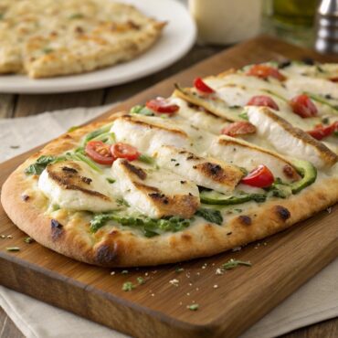 Olive Garden {Copycat} Grilled Chicken Flatbread Pizza
