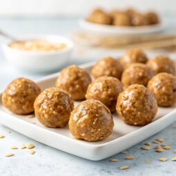 No Bake Oatmeal Peanut Butter Balls
